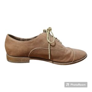 Call it Spring flats. Women's size 8